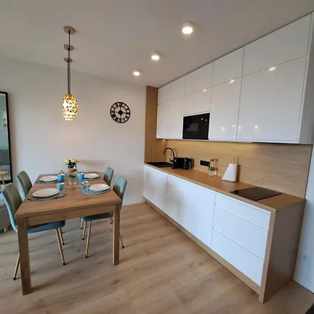 Sloneczny & Plazowa A208